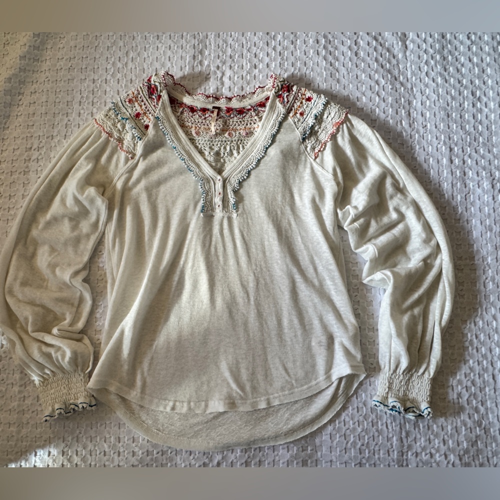 Free People Embroidered Lace Henley Boho Top  Womens X-Small - Picture 2 of 8